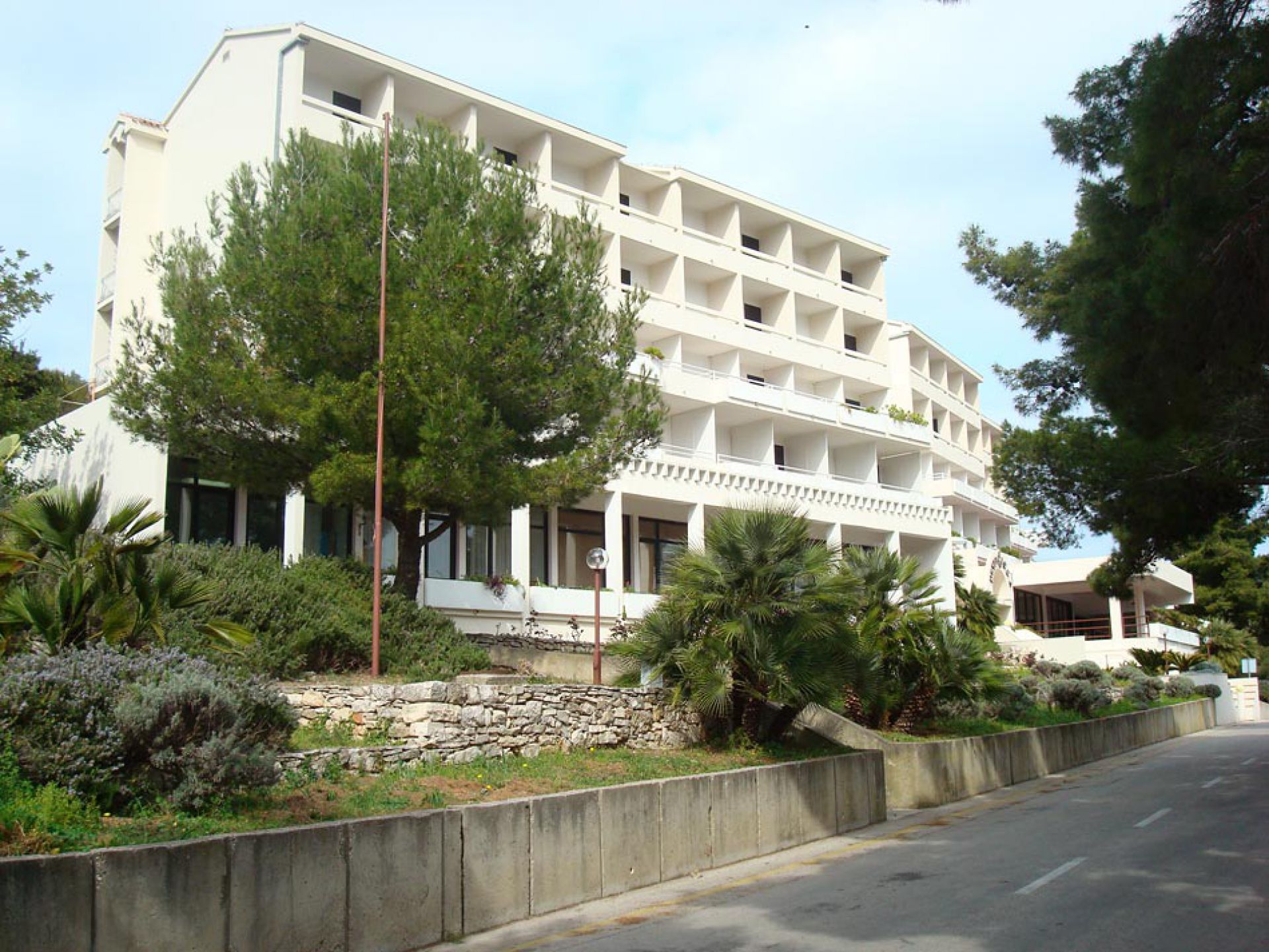 Hotel Issa 