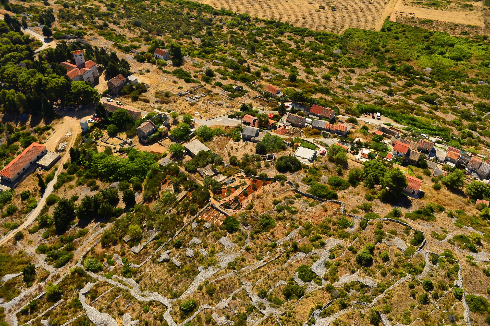The settlements of the island of Vis